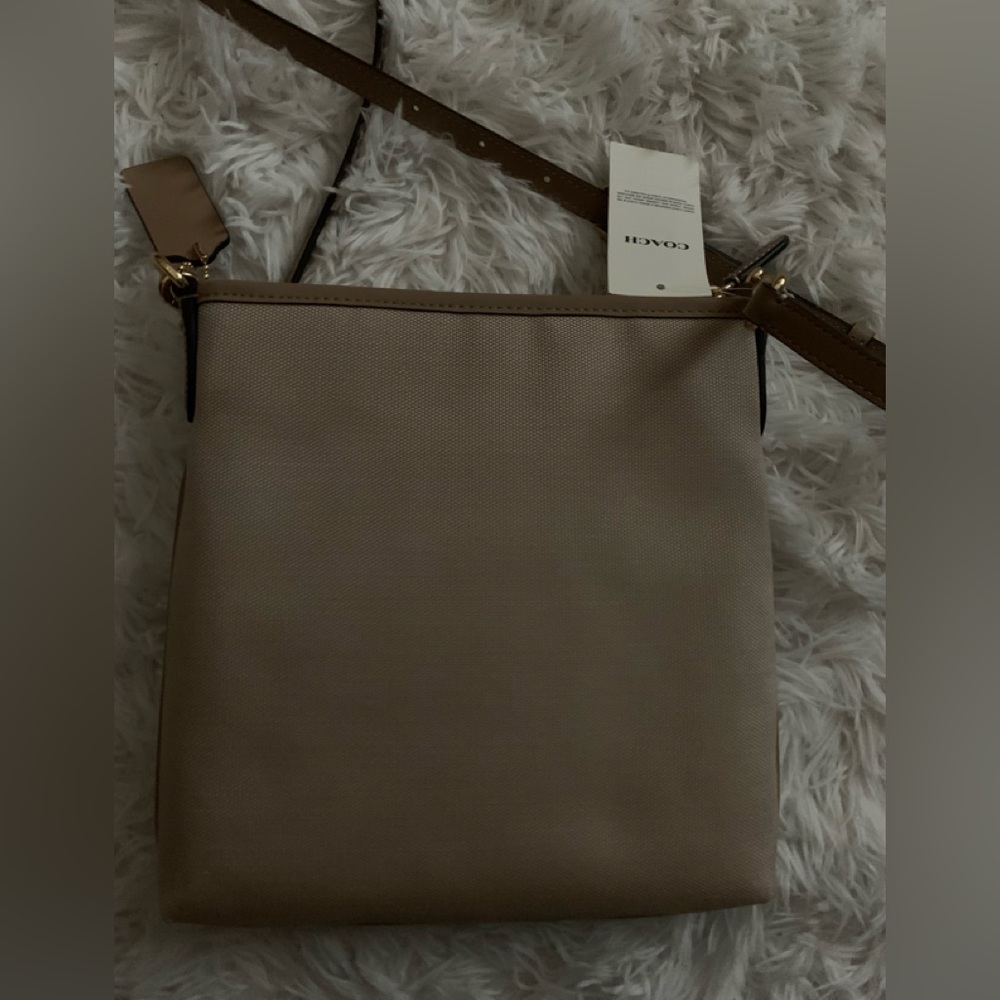 Coach Badge Jacquard Kitt Crossbody - Picture 3 of 10